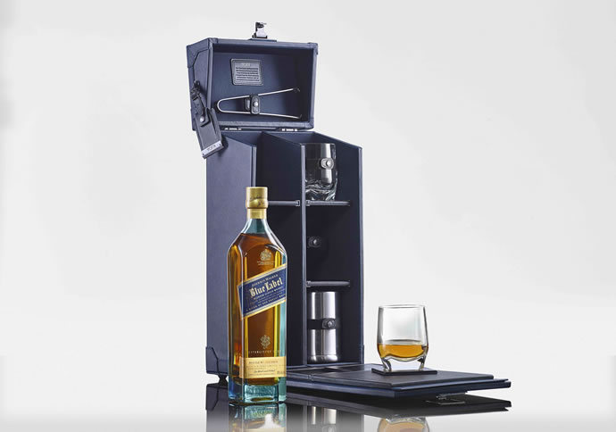    TUMI & Johnnie Walker Blue Label